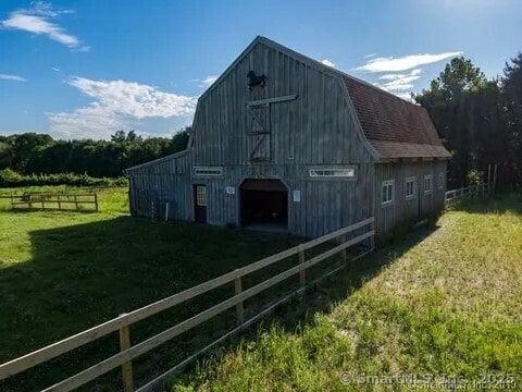 31 Bayberry Ln, Lisbon, CT 06351 - view of barn with driveway