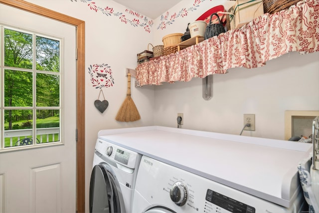 6 Galilee Way, Newtown, CT 06470 - laundry area featuring independent washer and dryer