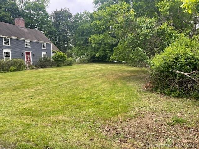 110 Cross Hwy, Westport, CT 06880 - view of grassy yard