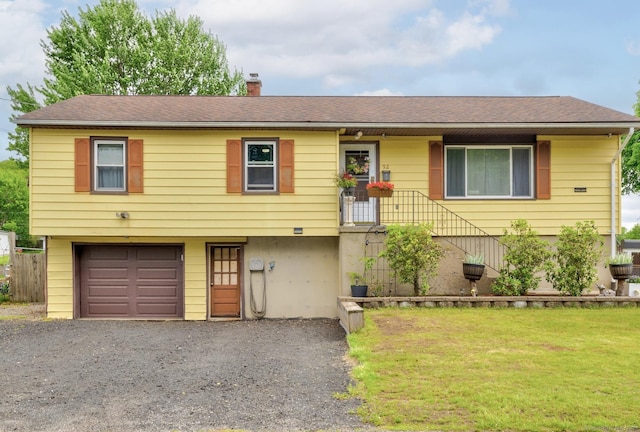 92 Holiday Hl, Waterbury, CT 06704 - photo 1