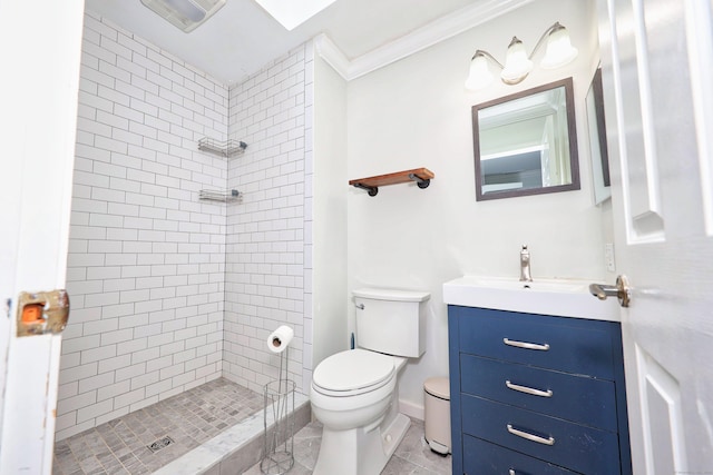 full bathroom featuring crown molding, toilet, a shower stall, and vanity