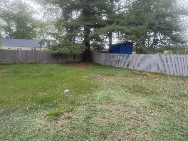 57 Britt Rd, East Hartford, CT 06118 - view of yard