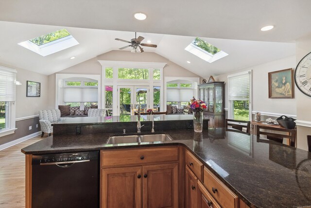 14 Fleetwood Dr, New Fairfield, CT 06812 - photo 7