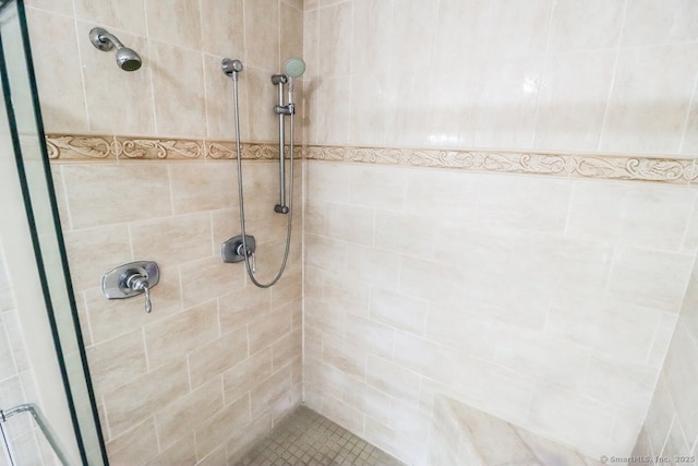 9 Rosick Rd, Wallingford, CT 06492 - full bathroom featuring a tile shower