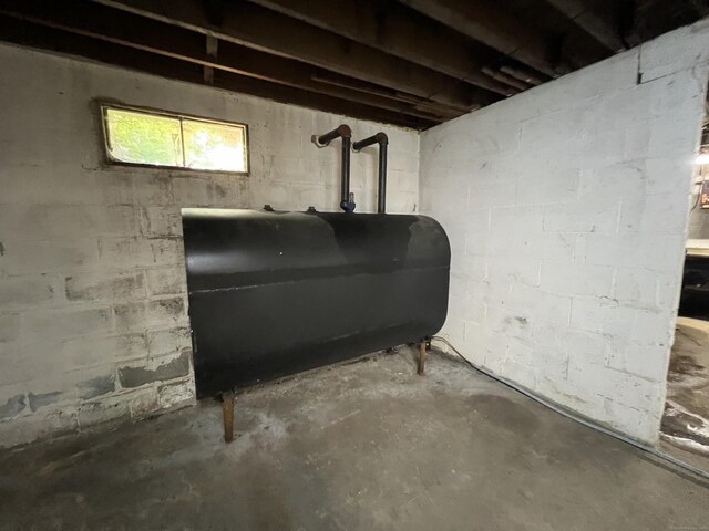 343 Lebanon Ave, Lebanon, CT 06249 - below grade area featuring oil tank
