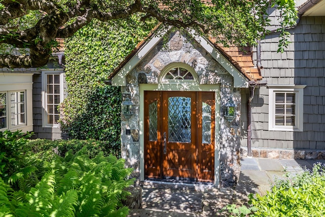 55 Lake Dr S, New Fairfield, CT 06812 - doorway to property with stone siding