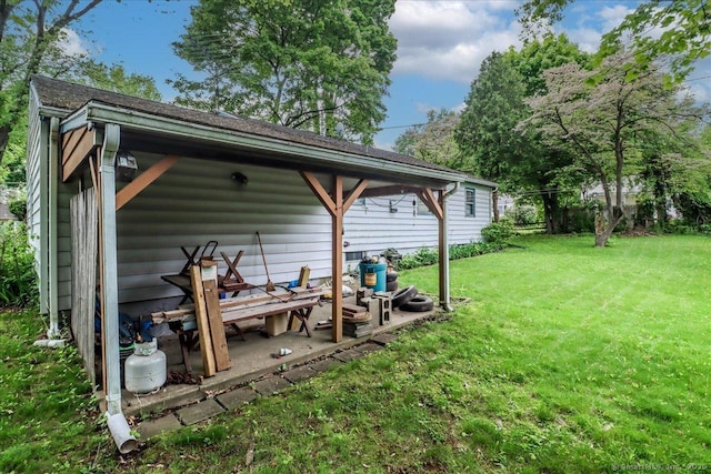 1 Triangle Ter, Danbury, CT 06810 - view of grassy yard