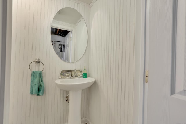 31 Hemlock Dr, Southington, CT 06489 - bathroom with a sink