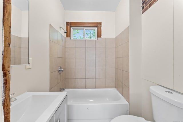 38 Ford St, New Haven, CT 06511 - full bathroom featuring toilet, vanity, and  shower combination