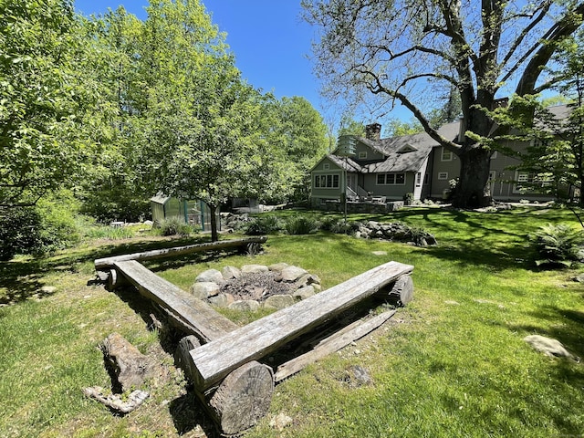 114 Ruscoe Rd, Wilton, CT 06897 - view of green lawn