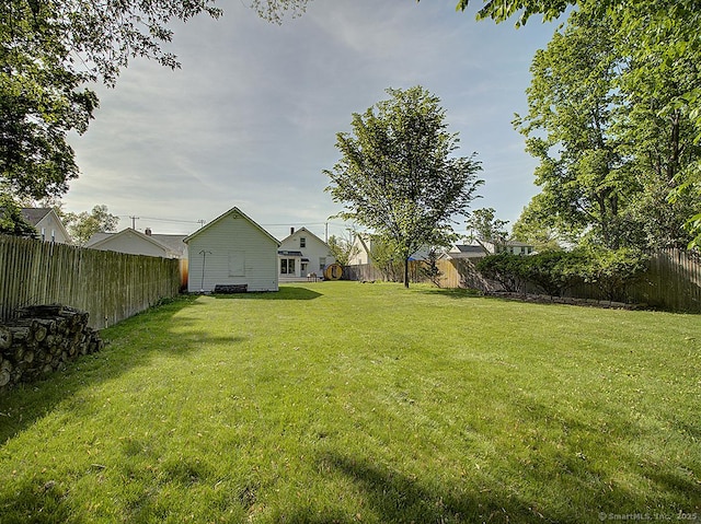 283 Quinnipiac Ave, North Haven, CT 06473 - view of yard