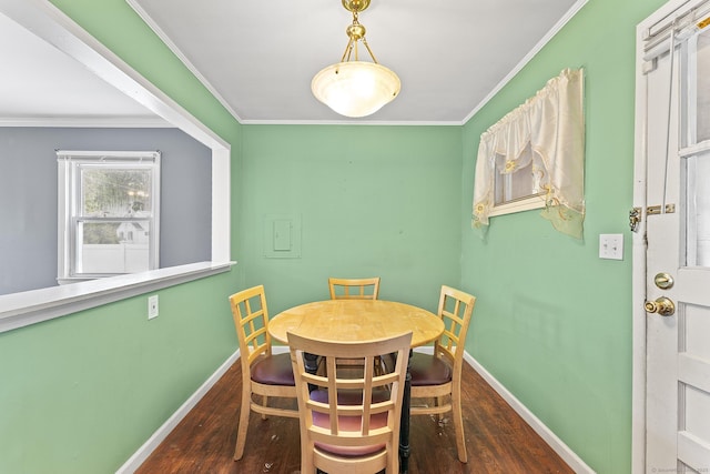 81 Montague Cir E, Hartford, CT 06118 - dining area featuring wood finished floors, baseboards, and crown molding