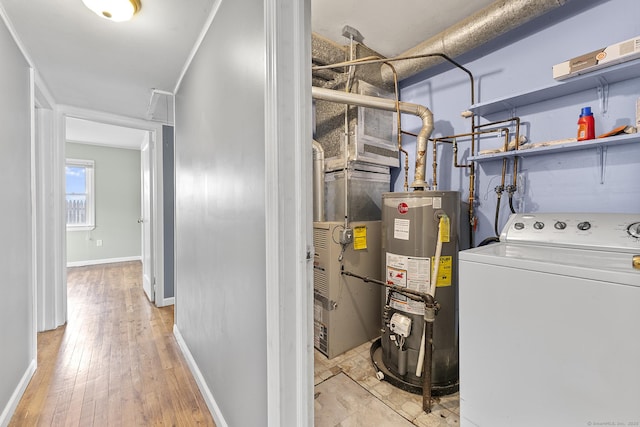 81 Montague Cir E, Hartford, CT 06118 - utility room featuring washer / dryer and gas water heater