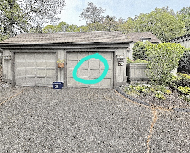 470 Heritage Vlg Unit A, Southbury, CT 06488 - view of garage