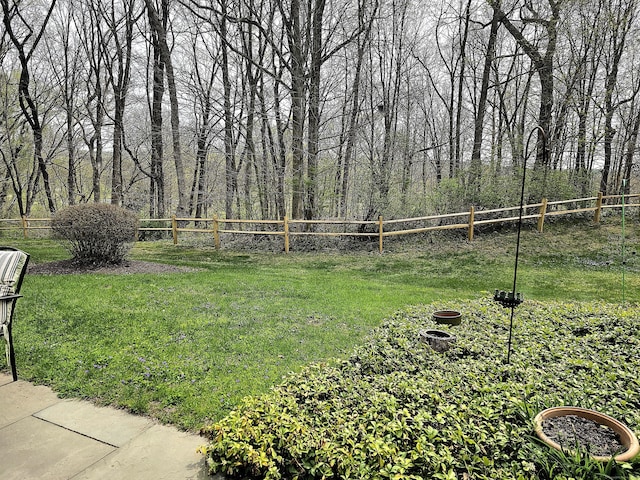 470 Heritage Vlg Unit A, Southbury, CT 06488 - view of yard