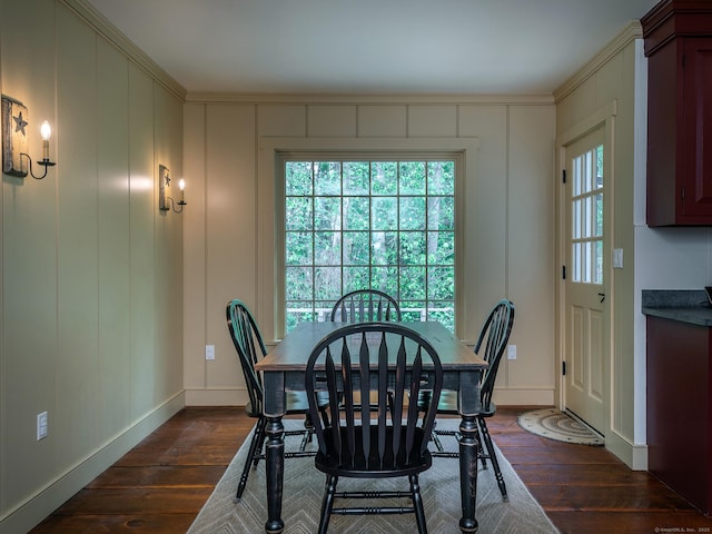 332 Good Hill Rd, Woodbury, CT 06798 - dining area featuring dark wood finished floors, baseboards, and a decorative wall