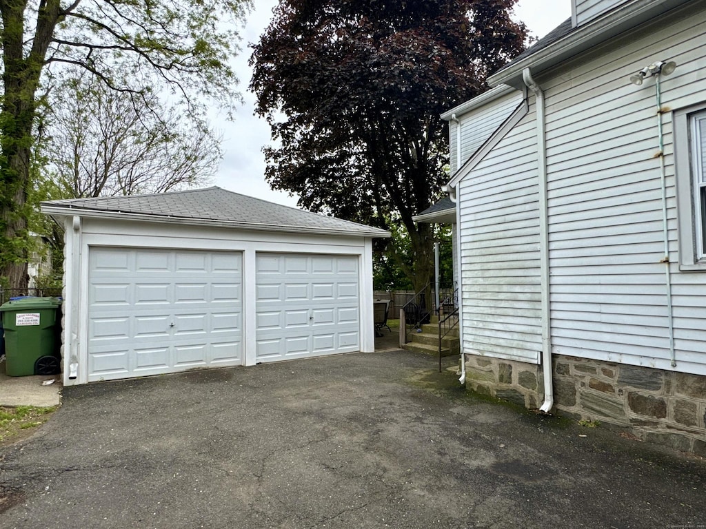 26 Longfellow Ave, Fairfield, CT 06825 - view of detached garage