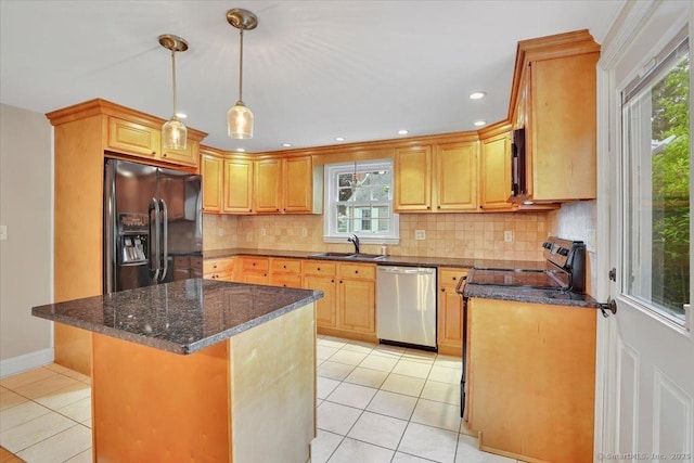 184 Goodale Dr, Newington, CT 06111 - kitchen featuring black appliances, a sink, decorative backsplash, light tile patterned flooring, and recessed lighting
