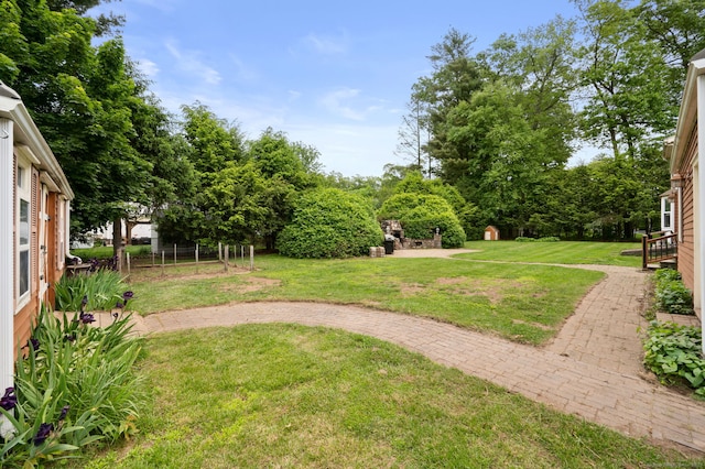 717 Center St, Manchester, CT 06040 - view of green lawn
