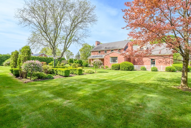 116 Thornbush Rd, Wethersfield, CT 06109 - view of grassy yard