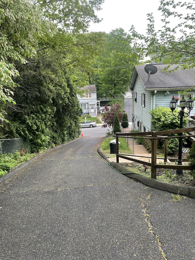 1315 Hamilton Ave, Waterbury, CT 06706 - view of asphalt road