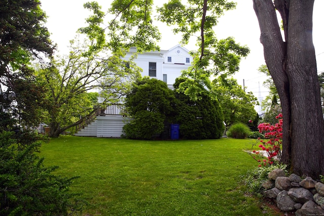 27 Church St, Groton, CT 06340 - view of green lawn with stairs