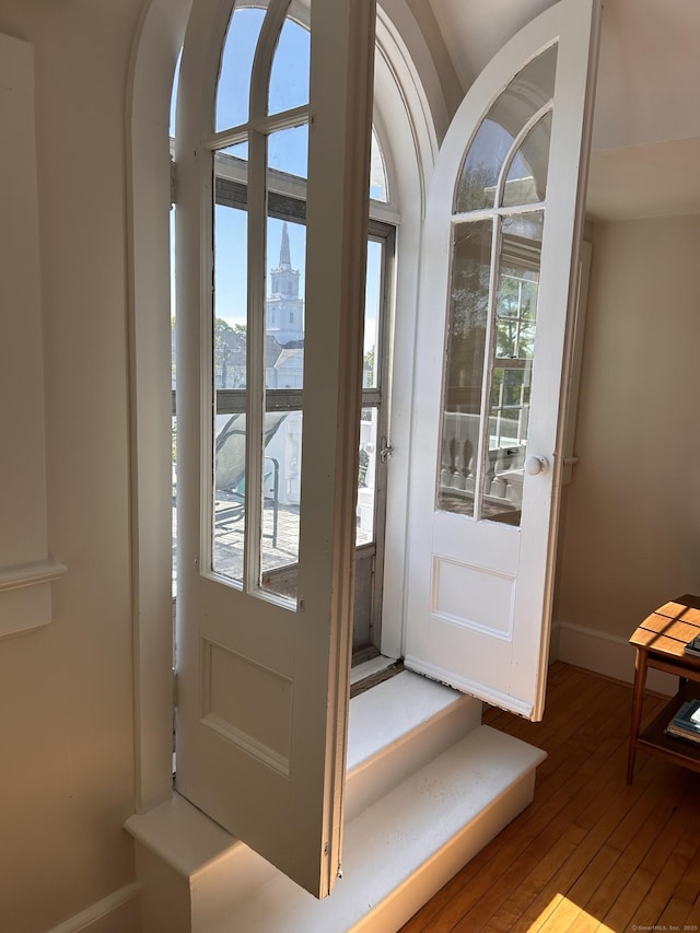 27 Church St, Groton, CT 06340 - entrance foyer featuring wood finished floors and arched walkways