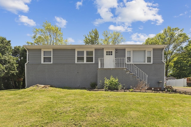 26 Carroll Rd, Hamden, CT 06517 - ranch-style home featuring brick siding and a front lawn