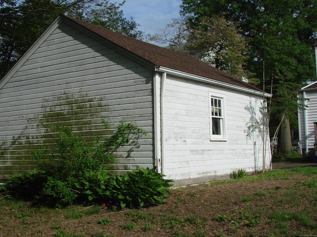 566 Savoy St, Bridgeport, CT 06606 - view of outdoor structure