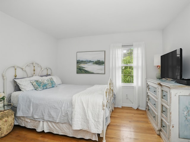 28 Eagle Dr, Fairfield, CT 06825 - bedroom with light wood-style flooring and baseboards
