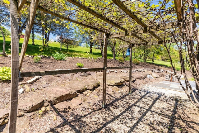 10 Spoonville Rd, East Granby, CT 06026 - view of green lawn