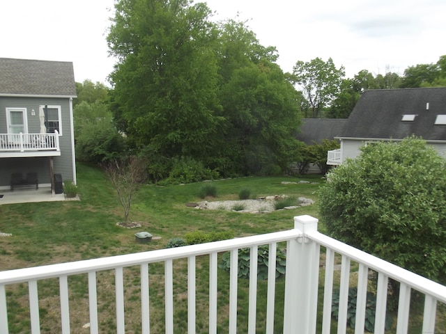94 Stonehouse Rd Unit 16, Coventry, CT 06238 - view of grassy yard with a balcony