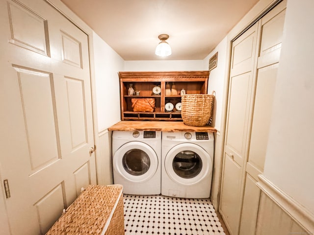 49 Bennett Pond Rd, Canterbury, CT 06331 - laundry area featuring washer and clothes dryer