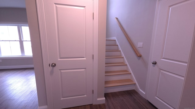 40 Yorktown Rdg, Waterbury, CT 06704 - stairway with wood finished floors and baseboards