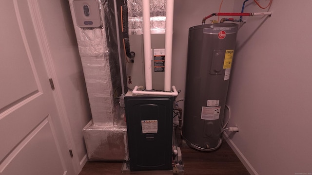 40 Yorktown Rdg, Waterbury, CT 06704 - utilities featuring water heater