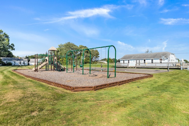 74 Chalker Beach Rd, Old Saybrook, CT 06475 - community playground with a yard