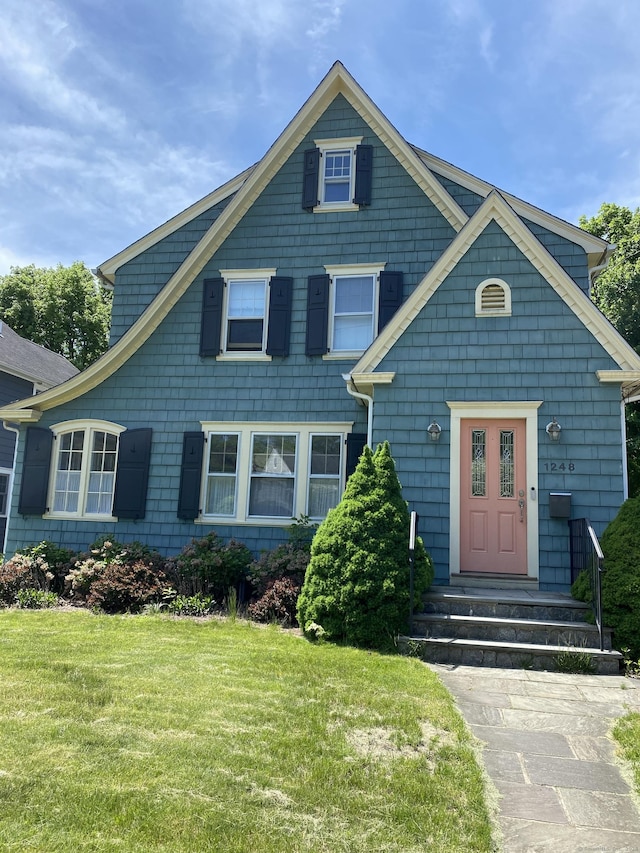 1248 Valley Rd, Fairfield, CT 06825 - shingle-style home with a front yard