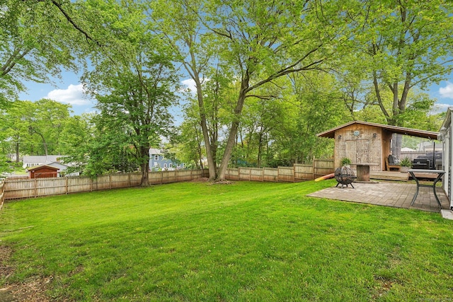 288 Robbins Ave, Newington, CT 06111 - view of yard featuring a patio area
