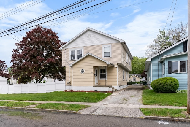 39 Woodcrest Ave, Stratford, CT 06614 - view of front of property