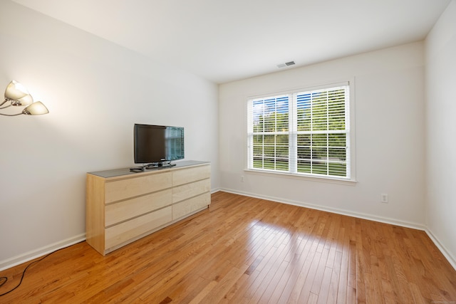 1 Chatham Ct Unit 1, Middlebury, CT 06762 - unfurnished bedroom featuring light wood-style floors and baseboards
