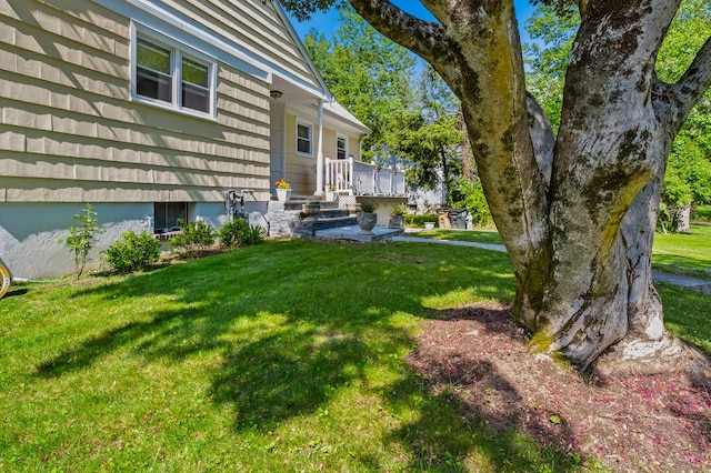 54 Swampscott Rd, Stamford, CT 06905 - view of grassy yard