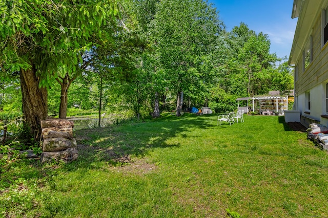 54 Swampscott Rd, Stamford, CT 06905 - view of green lawn
