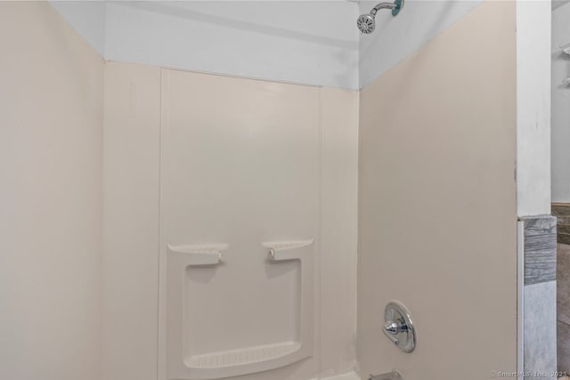 593 Cooke St, Waterbury, CT 06710 - bathroom view of bathtub / shower combination