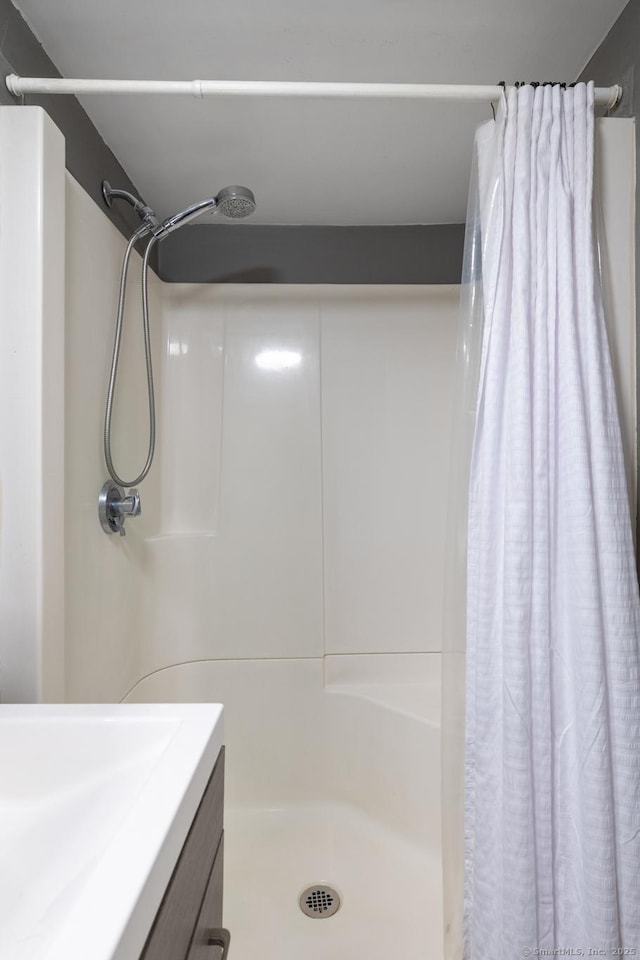 27 Pleasant Valley Rd, Barkhamsted, CT 06063 - bathroom featuring a shower with shower curtain