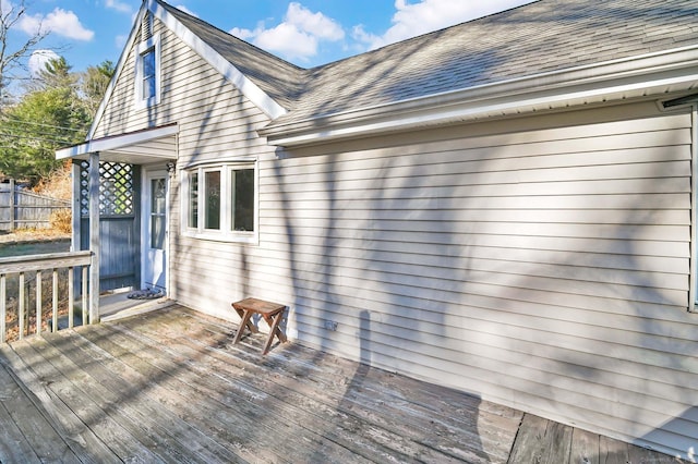 75 W Shore Rd, Ellington, CT 06029 - deck with fence