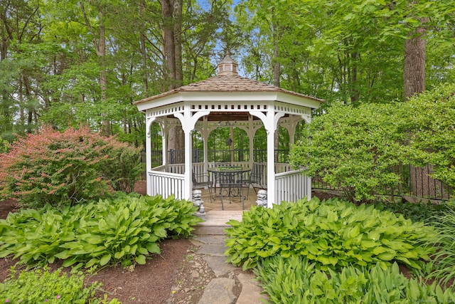 33 Carrington Dr, Stamford, CT 06831 - view of property's community featuring a gazebo