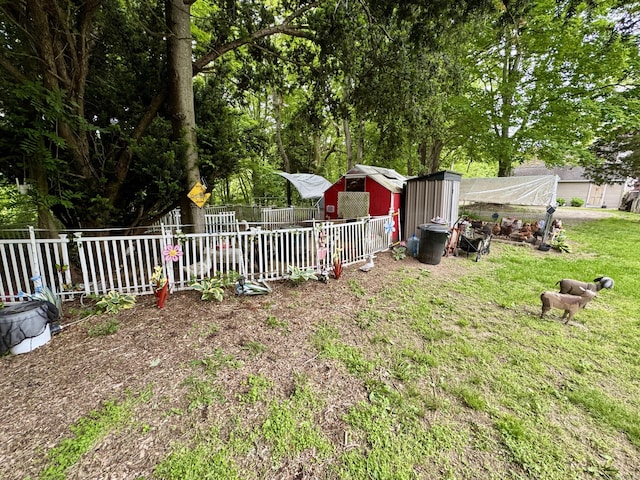 23 Old Mill Rd, Clinton, CT 06413 - view of yard with an outdoor structure