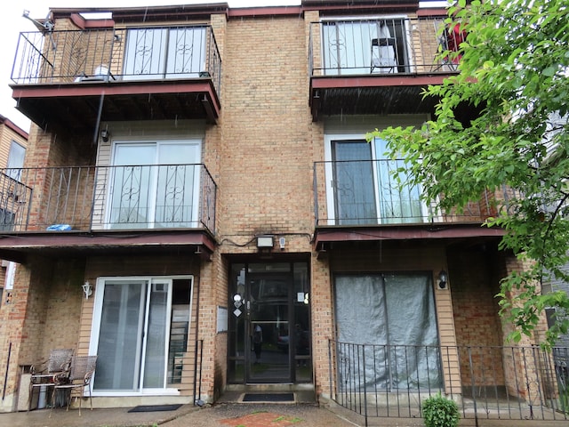 110 Bond St Unit 5B, Hartford, CT 06114 - view of building exterior
