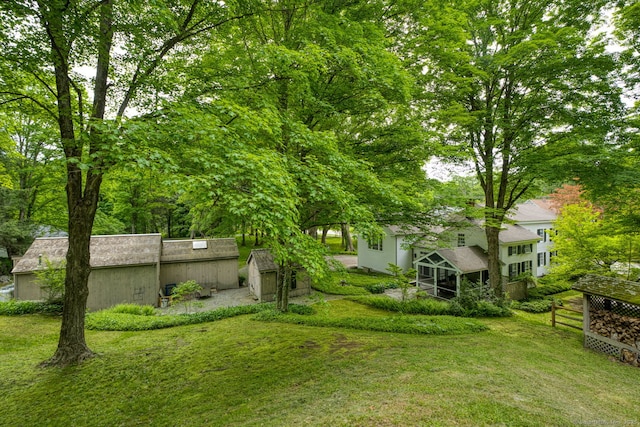 80 W Main St, Chester, CT 06412 - view of grassy yard featuring a sunroom