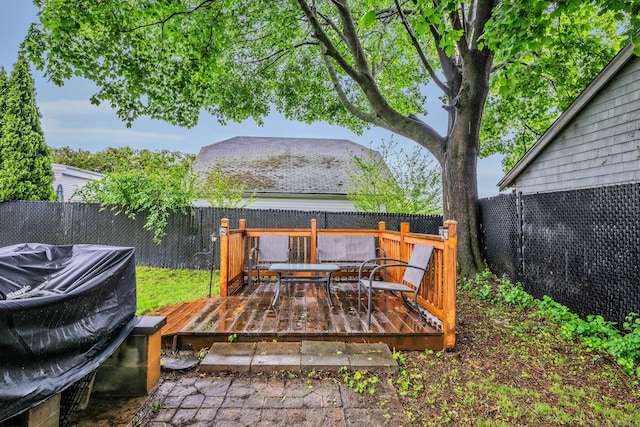 74 Belmont St, New Britain, CT 06053 - deck with a fenced backyard